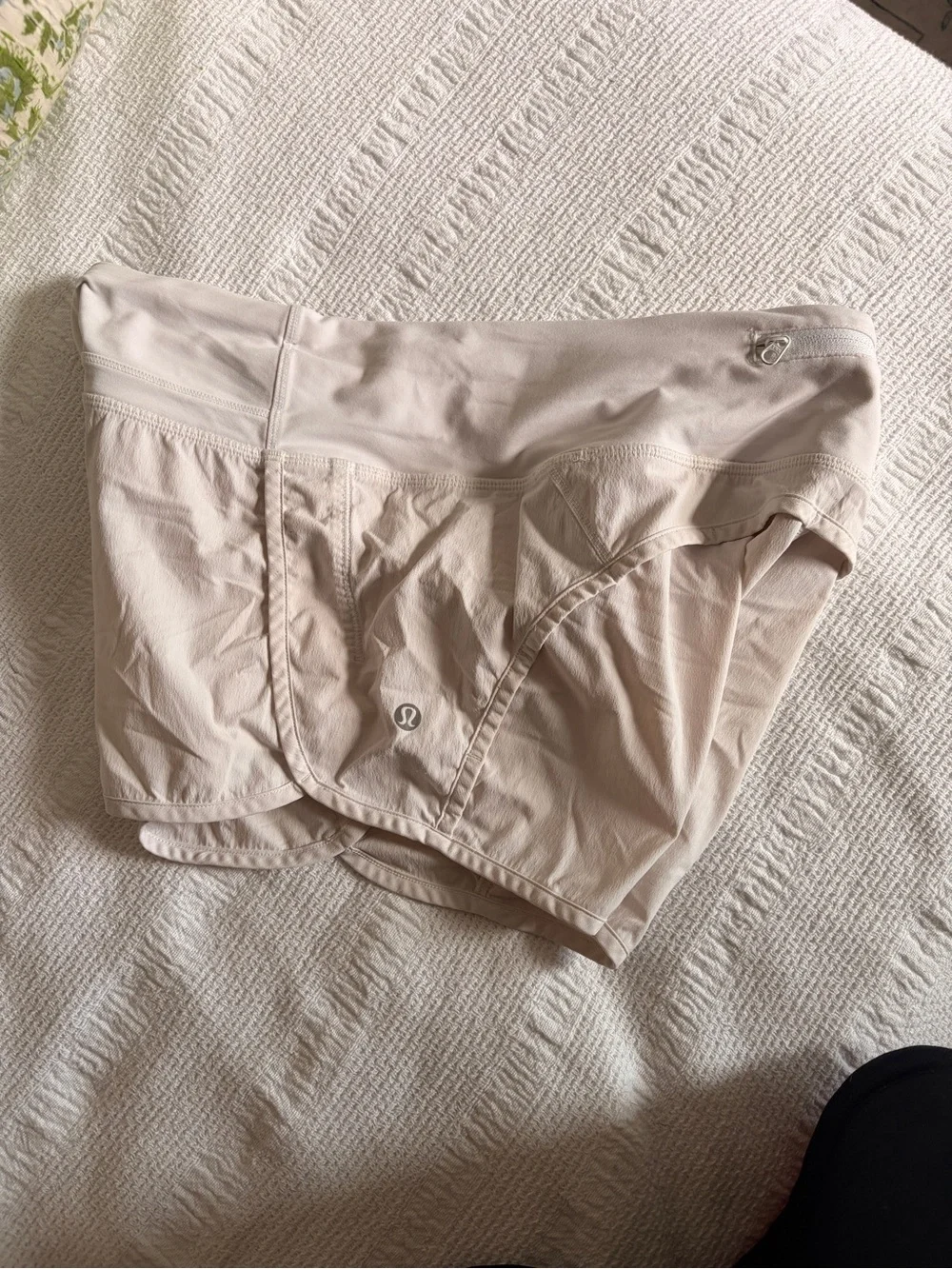 White Lululemon Speed up Shorts